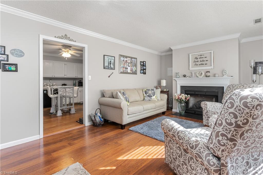 741 Burguss Road High Point, NC 27265 - Photo 4 of 21