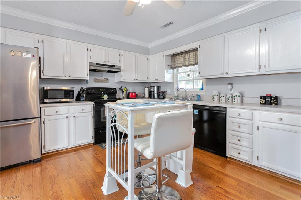 741 Burguss Road High Point, NC 27265 - Photo 6 of 21