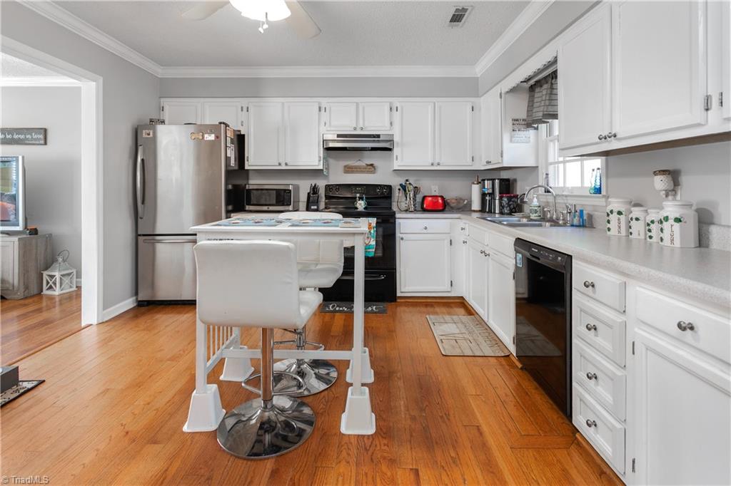 741 Burguss Road High Point, NC 27265 - Photo 7 of 21