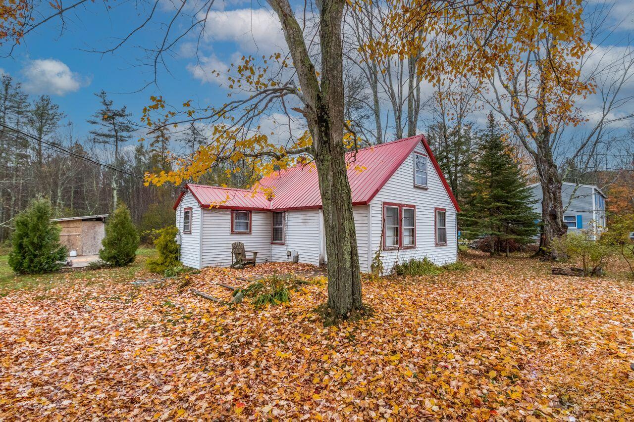 61 Heath Road Kennebunk, ME 04043 - Photo 2 of 34 20221024KM-71001