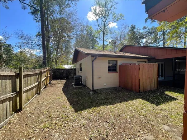 $1,700 | 4730 Northwest 36th Place, Gainesville, FL 32606