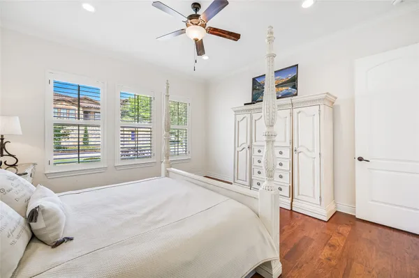 $675,000 | 104-2 Rivalto Circle, Unit 1, Lakeway, TX 78734