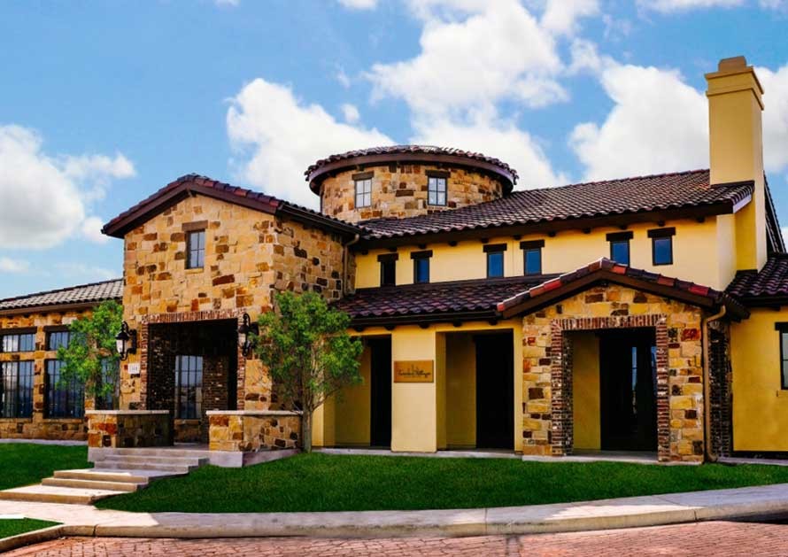 104-2 Rivalto Circle, Unit 1 Lakeway, TX 78734 - Photo 21 of 27 Community clubhouse