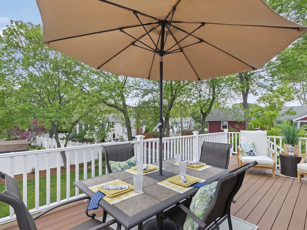 35 Arnold Road Norwood, MA 02062 - Photo 11 of 36 Gallery Image 11