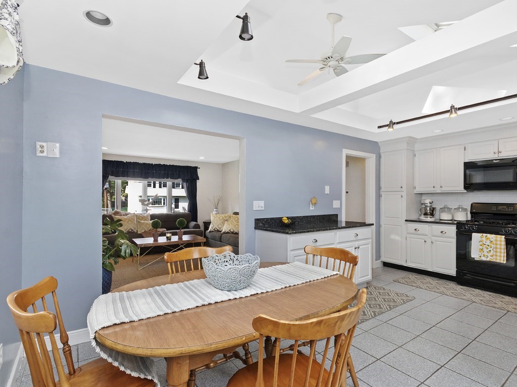 35 Arnold Road Norwood, MA 02062 - Photo 17 of 36 Gallery Image 17