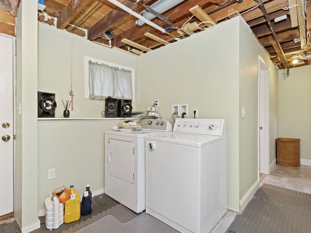 35 Arnold Road Norwood, MA 02062 - Photo 34 of 36 Gallery Image 34