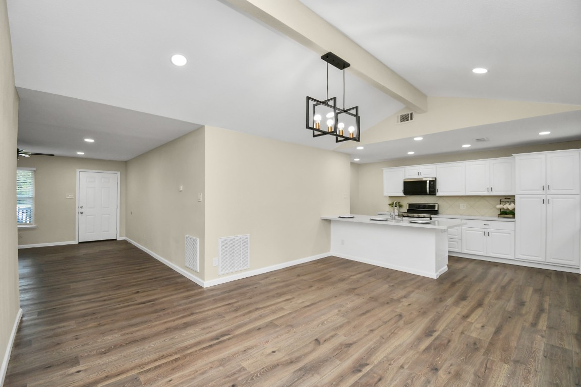531 Edgebrook Drive Houston, TX 77034 - Photo 11 of 28
