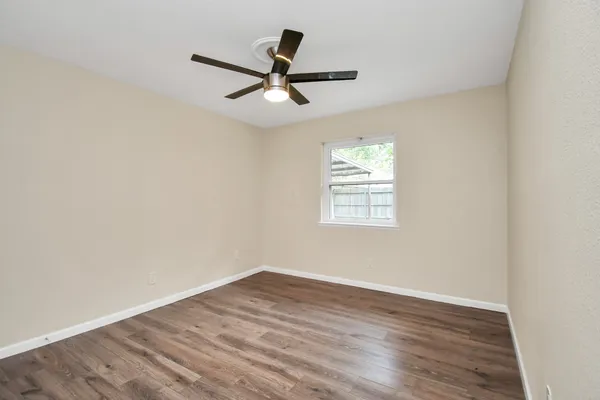 $220,000 | 531 Edgebrook Drive, Houston, TX 77034