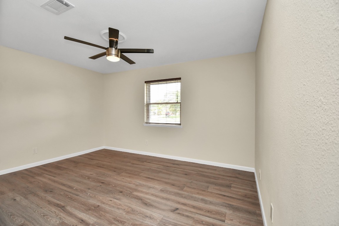 531 Edgebrook Drive Houston, TX 77034 - Photo 18 of 28