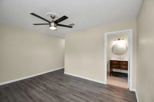 $220,000 | 531 Edgebrook Drive, Houston, TX 77034