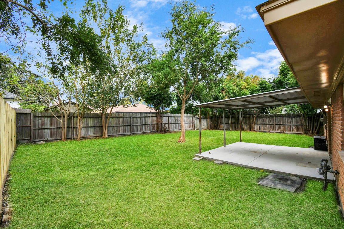 531 Edgebrook Drive Houston, TX 77034 - Photo 26 of 28