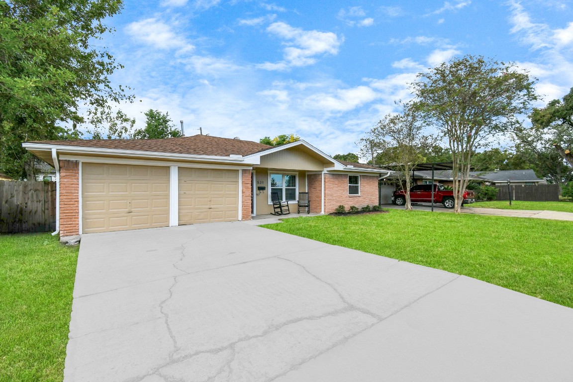 531 Edgebrook Drive Houston, TX 77034 - Photo 4 of 28