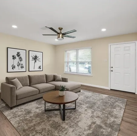 $220,000 | 531 Edgebrook Drive, Houston, TX 77034