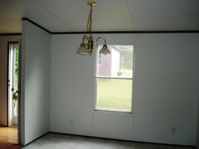 370 Doyle Road Ridgeway, VA 24148 - Photo 7 of 18 Dining area