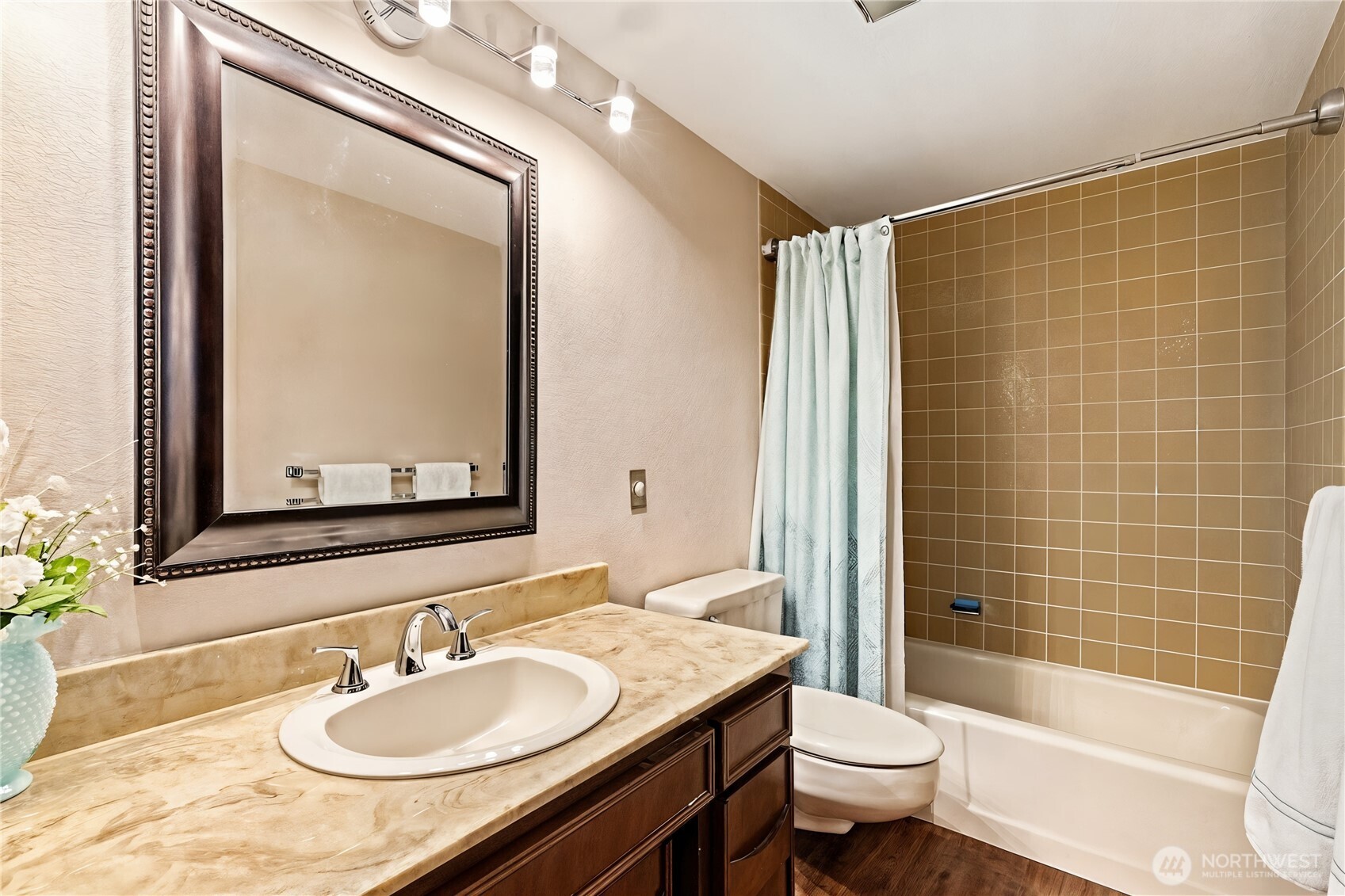 1919 Southwest Cove Point Road Burien, WA 98146 - Photo 23 of 29