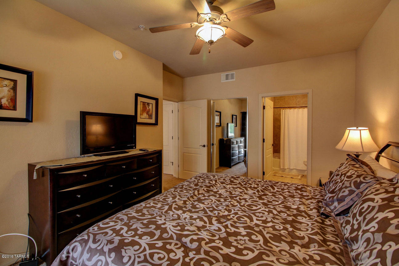 2550 East River Road, Unit 3202 Tucson, AZ 85718 - Photo 9 of 13