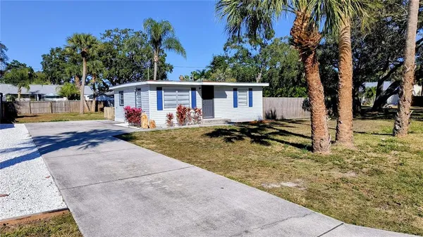 $2,000 | 817 Ohio Avenue, Palm Harbor, FL 34683