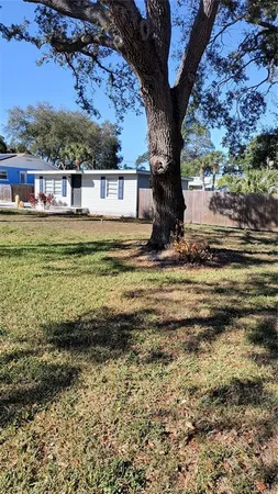 $2,000 | 817 Ohio Avenue, Palm Harbor, FL 34683