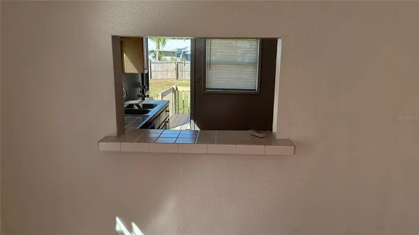 $2,000 | 817 Ohio Avenue, Palm Harbor, FL 34683