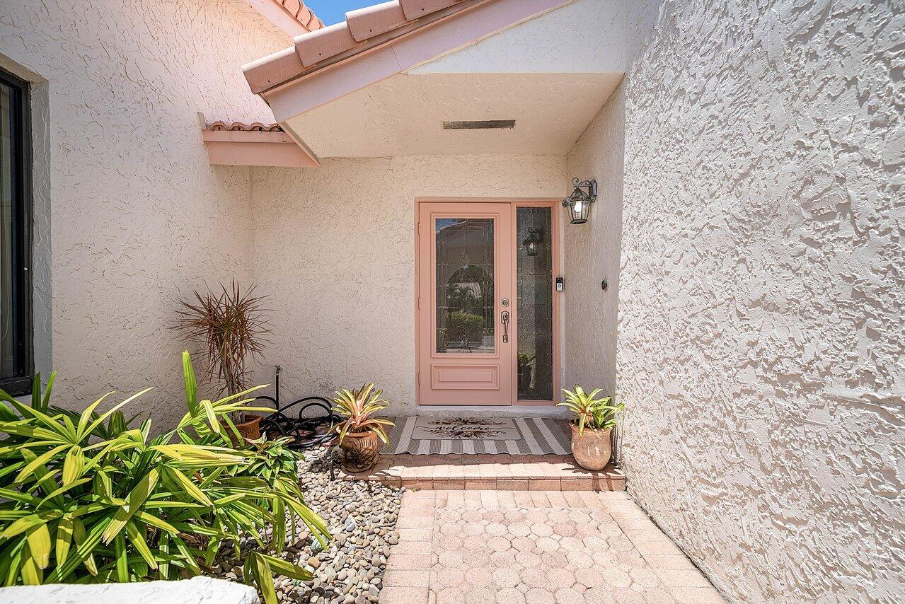 2371 Northwest 30th Road Boca Raton, FL 33431 - Photo 4 of 40 004-2371Northwest30thRoad-BocaRaton-FL-3