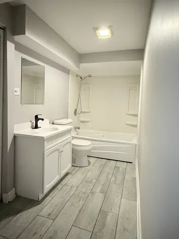 $2,995 | 8925 Golfview Drive, Orland Park, IL 60462