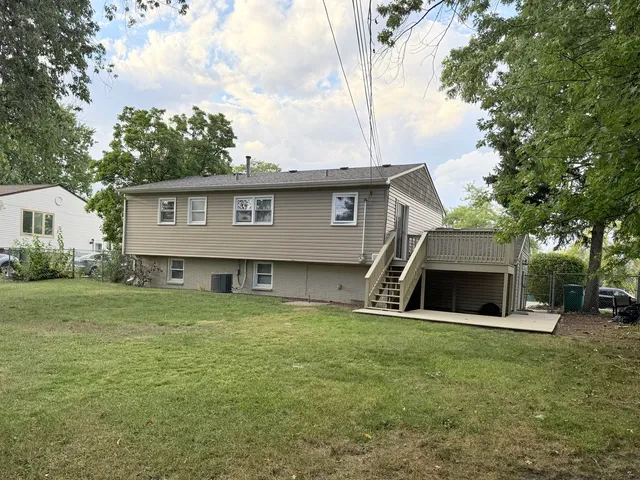 $2,995 | 8925 Golfview Drive, Orland Park, IL 60462