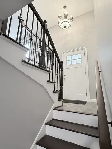 $2,995 | 8925 Golfview Drive, Orland Park, IL 60462