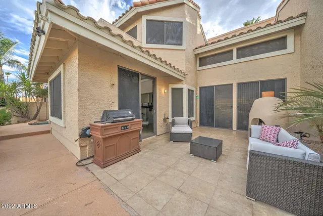 $639,999 | 517 South Marina Drive, Gilbert, AZ 85233