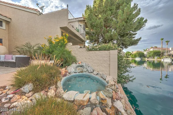 $595,000 | 517 South Marina Drive, Gilbert, AZ 85233