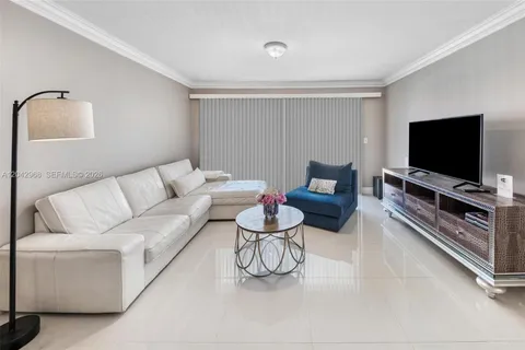 $320,000 | 2097 South Ocean Drive, Unit 411, Hallandale Beach, FL 33009