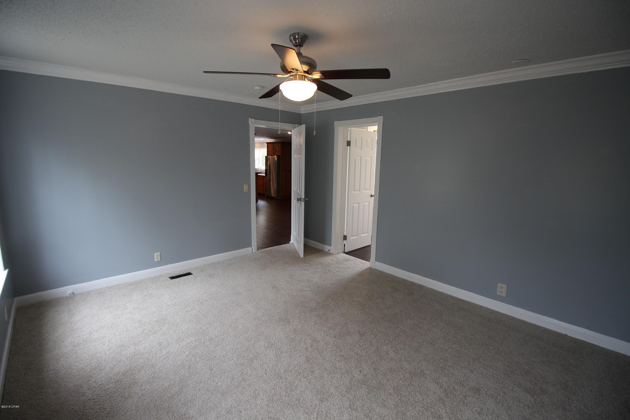 12512 Perkins Road Southport, FL 32409 - Photo 11 of 30 Gallery Image 11