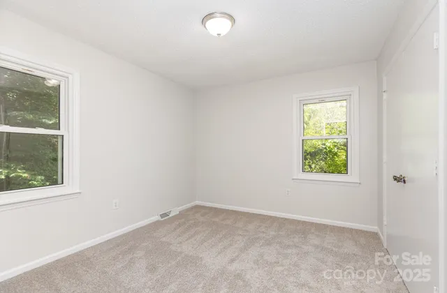 $355,000 | 3031 Heathcroft Court, Charlotte, NC 28269