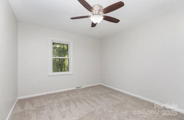 $355,000 | 3031 Heathcroft Court, Charlotte, NC 28269