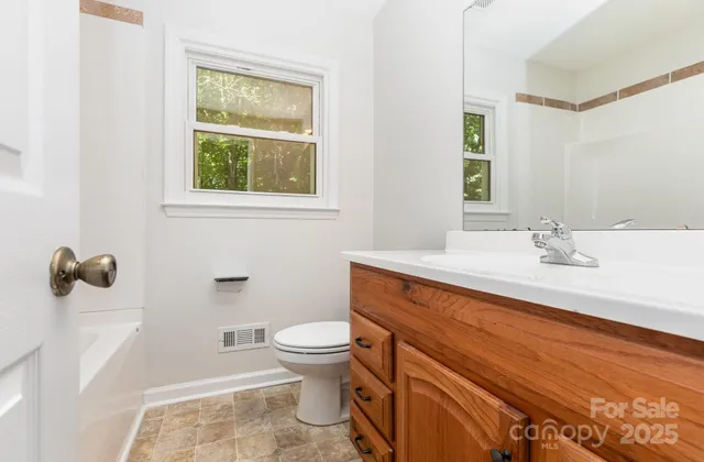 $355,000 | 3031 Heathcroft Court, Charlotte, NC 28269