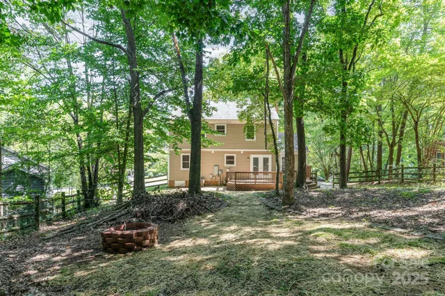 $355,000 | 3031 Heathcroft Court, Charlotte, NC 28269