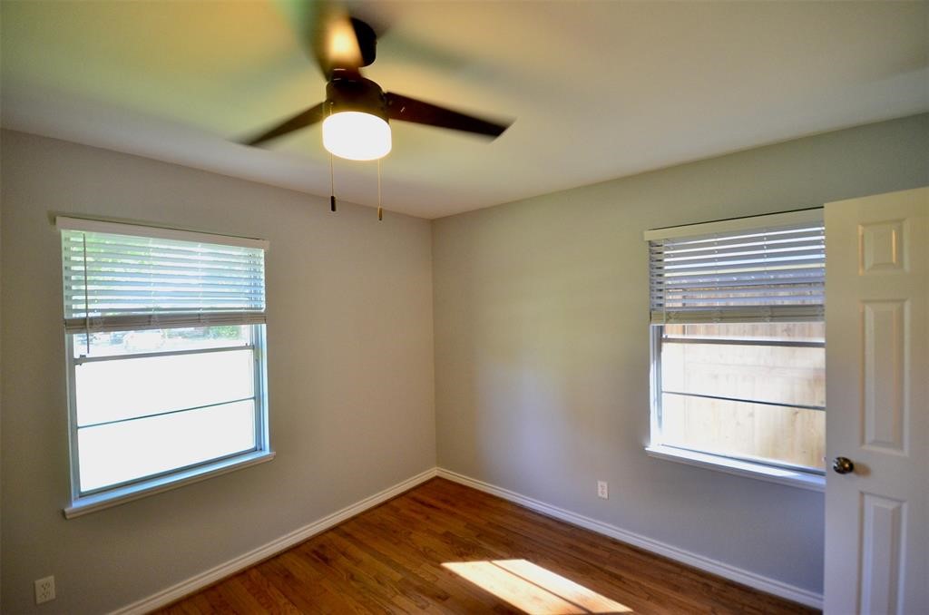 6229 Tanager Street Houston, TX 77074 - Photo 14 of 27