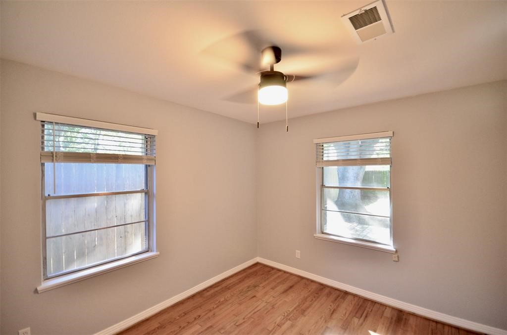 6229 Tanager Street Houston, TX 77074 - Photo 16 of 27