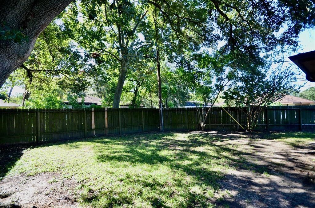 6229 Tanager Street Houston, TX 77074 - Photo 24 of 27