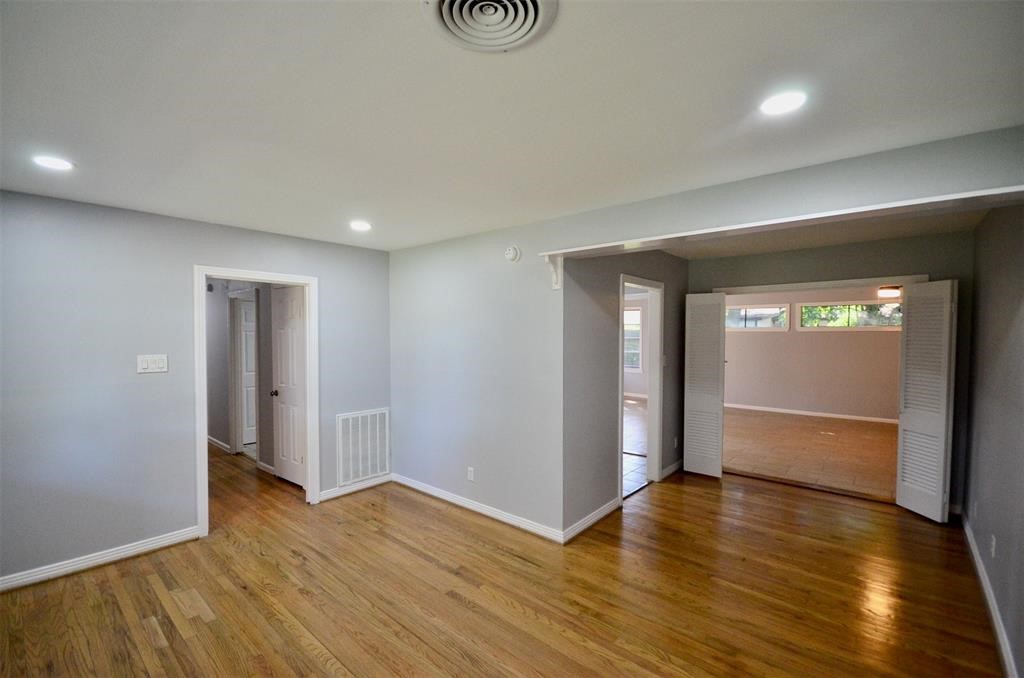 6229 Tanager Street Houston, TX 77074 - Photo 5 of 27