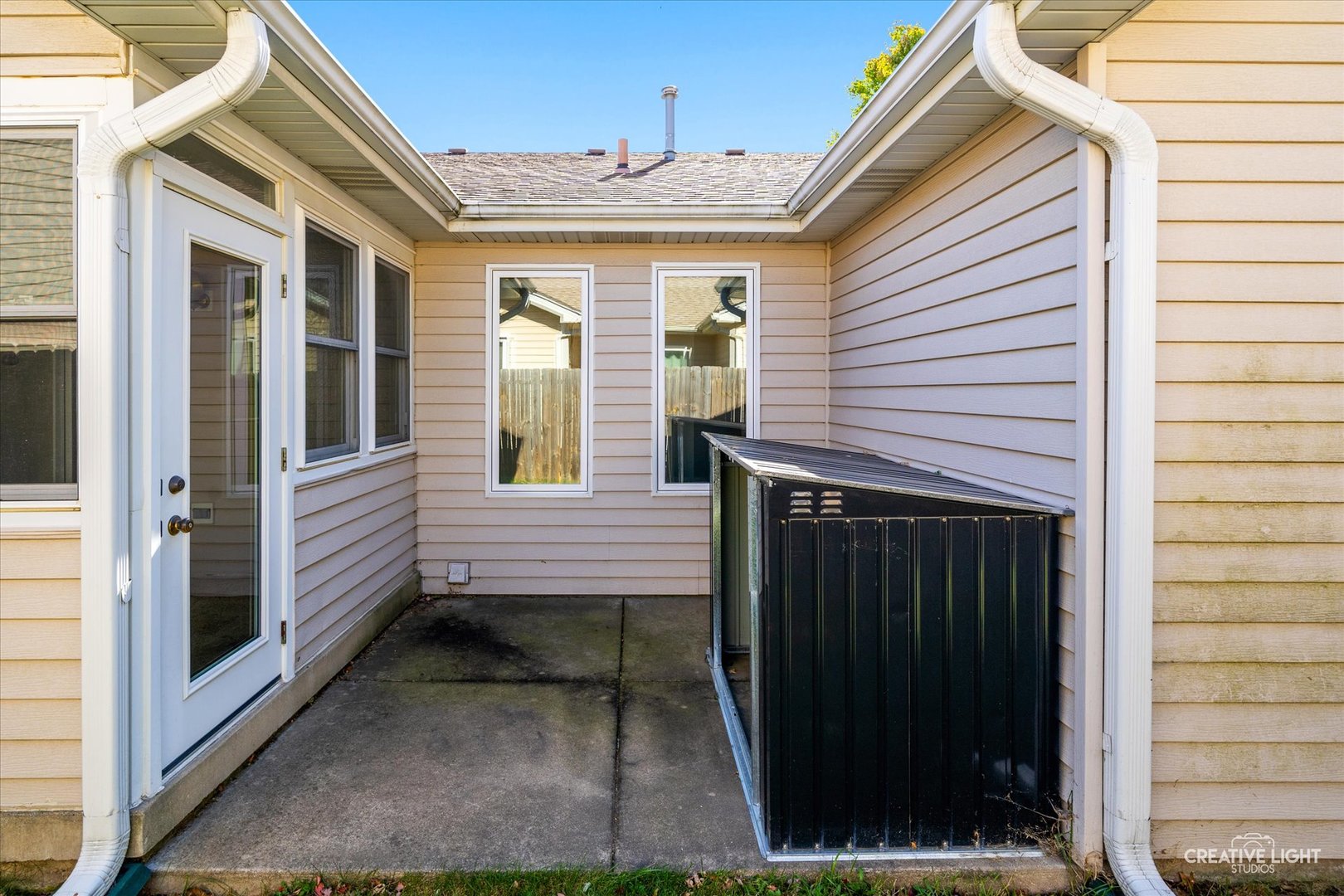 48 Silver Trail North Aurora, IL 60542 - Photo 20 of 29 a view of a house with a door and wooden floor