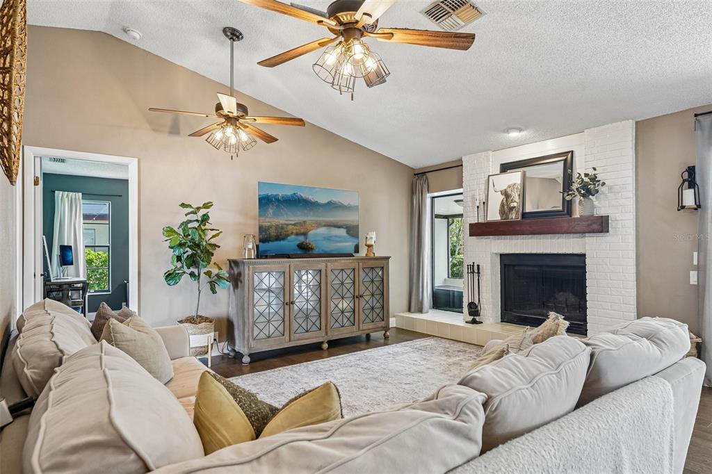 9803 Middlecoff Drive New Port Richey, FL 34655 - Photo 4 of 42