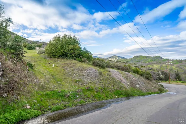 $179,000 | 253 Mulford Drive, Napa, CA 94558