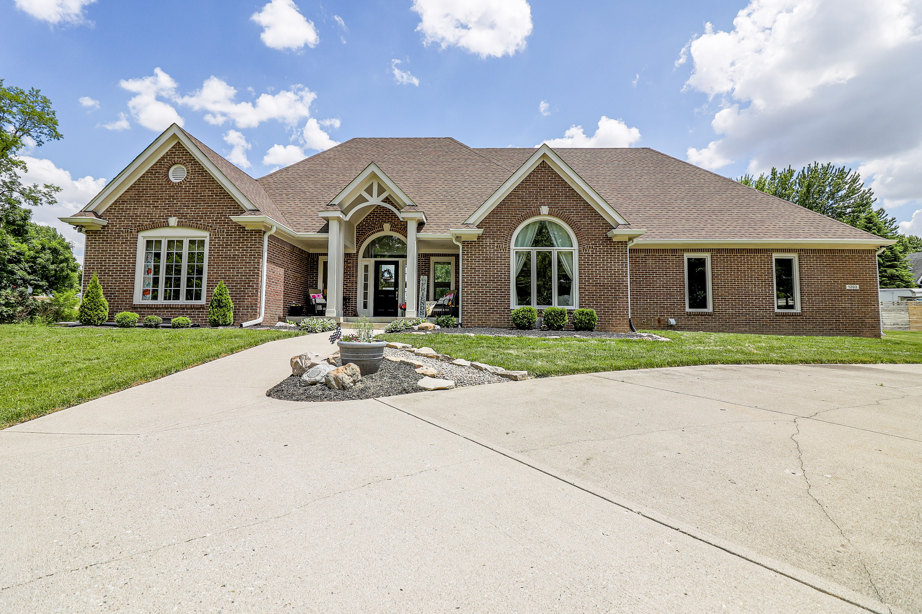 1203 Yellowbrick Road Pendleton, IN 46064 - Photo 2 of 55
