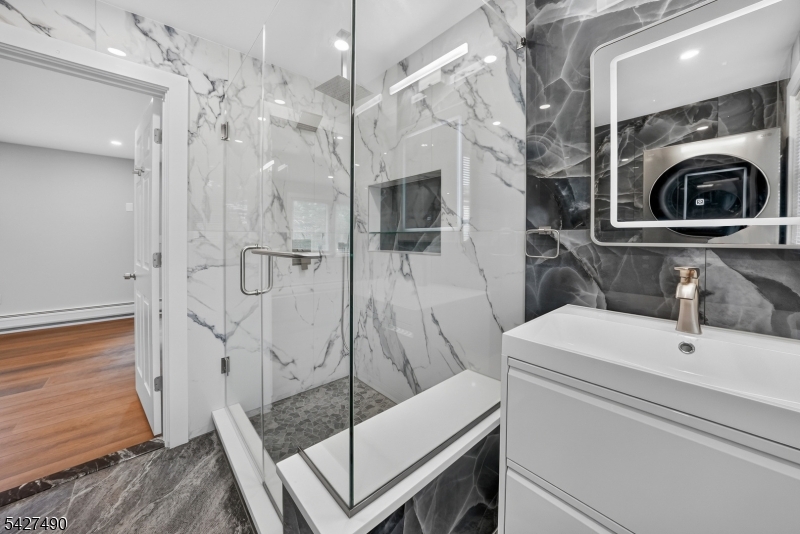 210 Walnut Street, Unit R Garwood, NJ 07027 - Photo 10 of 17