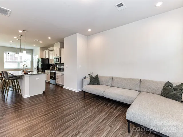 $345,000 | 2313 Lazette Drive, Charlotte, NC 28216