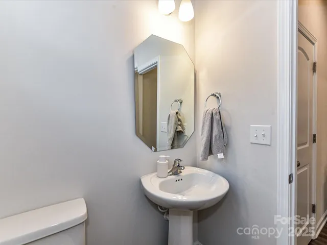 $345,000 | 2313 Lazette Drive, Charlotte, NC 28216