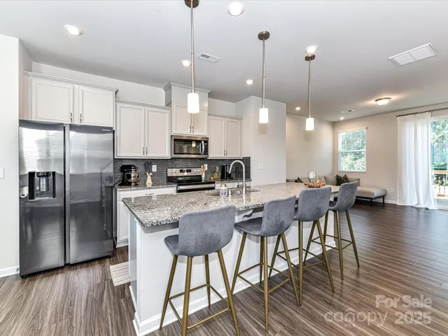 $345,000 | 2313 Lazette Drive, Charlotte, NC 28216