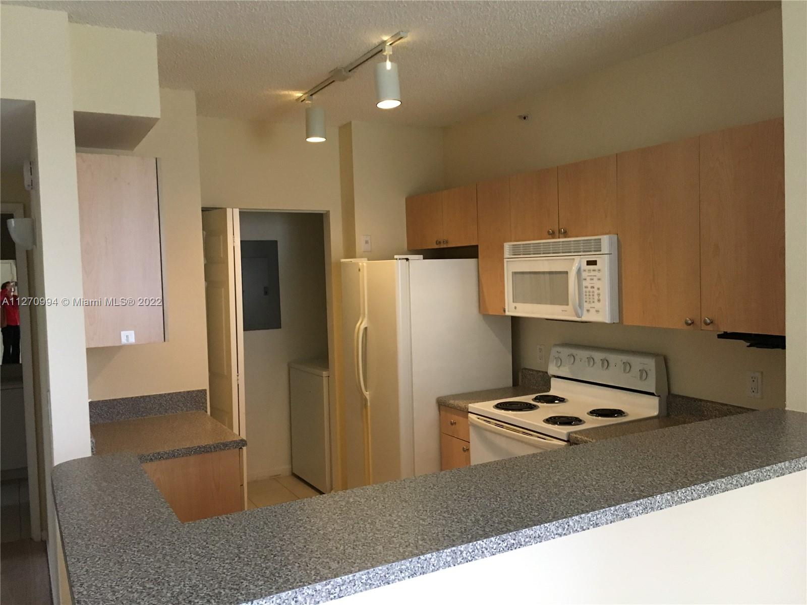 7910 North Nob Hill Road, Unit 107 Tamarac, FL 33321 - Photo 6 of 15 Gallery Image 6