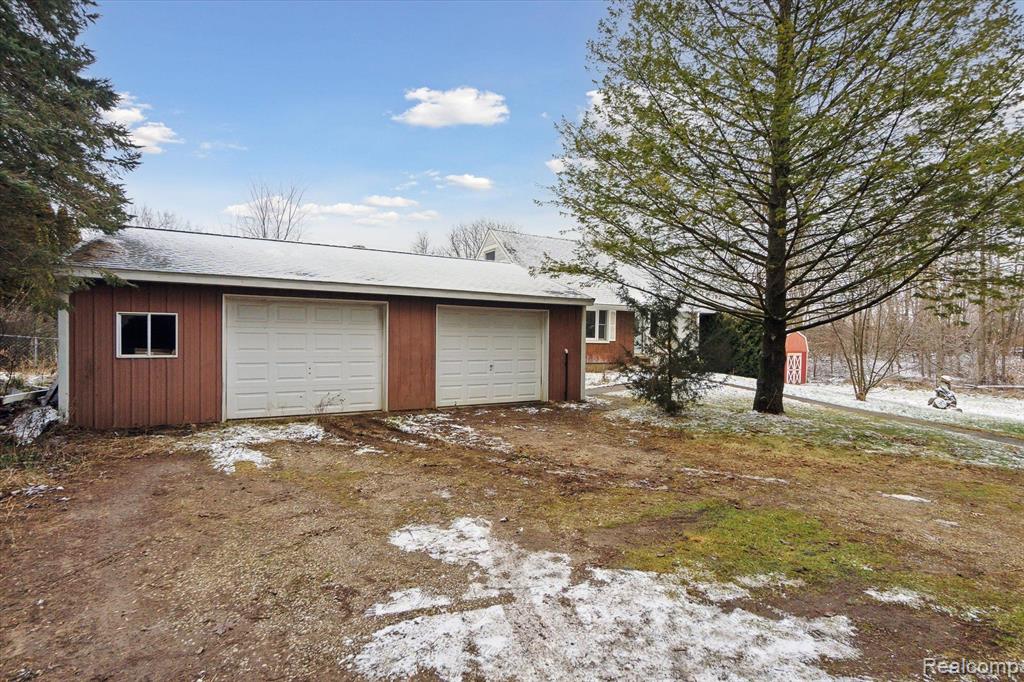 10392 West Sargent Road Fowlerville, MI 48836 - Photo 2 of 45 Gallery Image 2