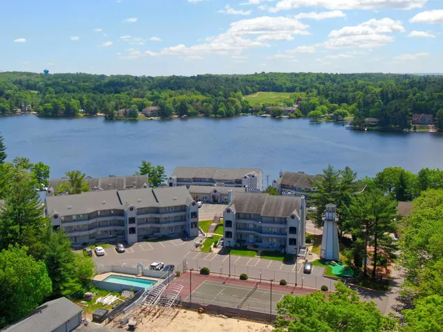 $265,000 | 530 East Hiawatha Drive, Unit 315, Wisconsin Dells, WI 53965